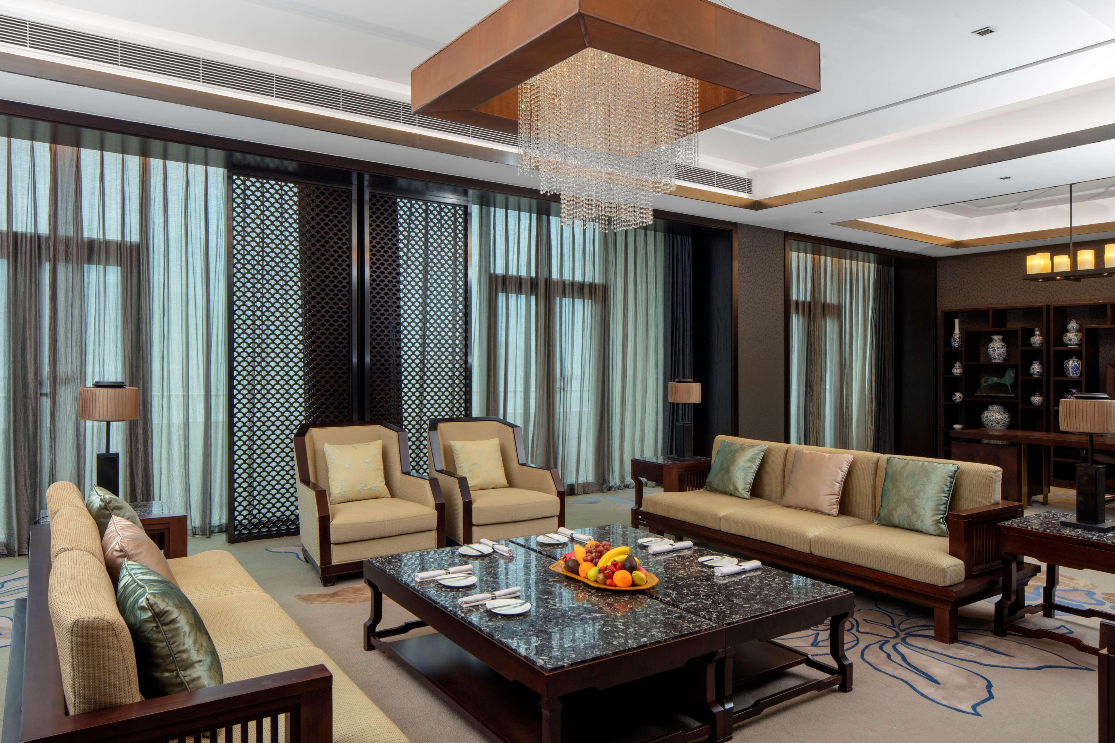 Chongqing Ronghui Grand Hotel Exteriör bild