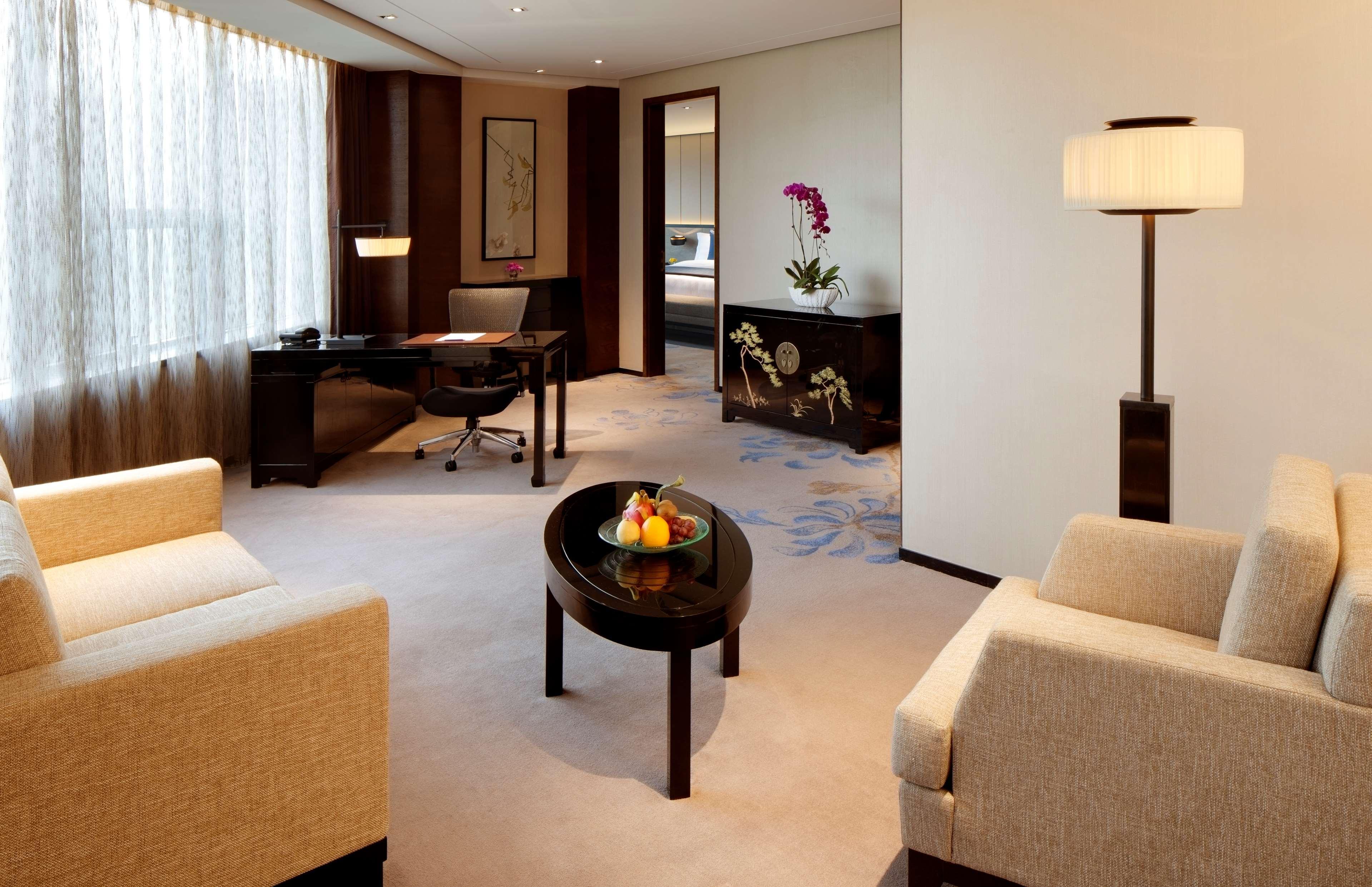 Chongqing Ronghui Grand Hotel Exteriör bild