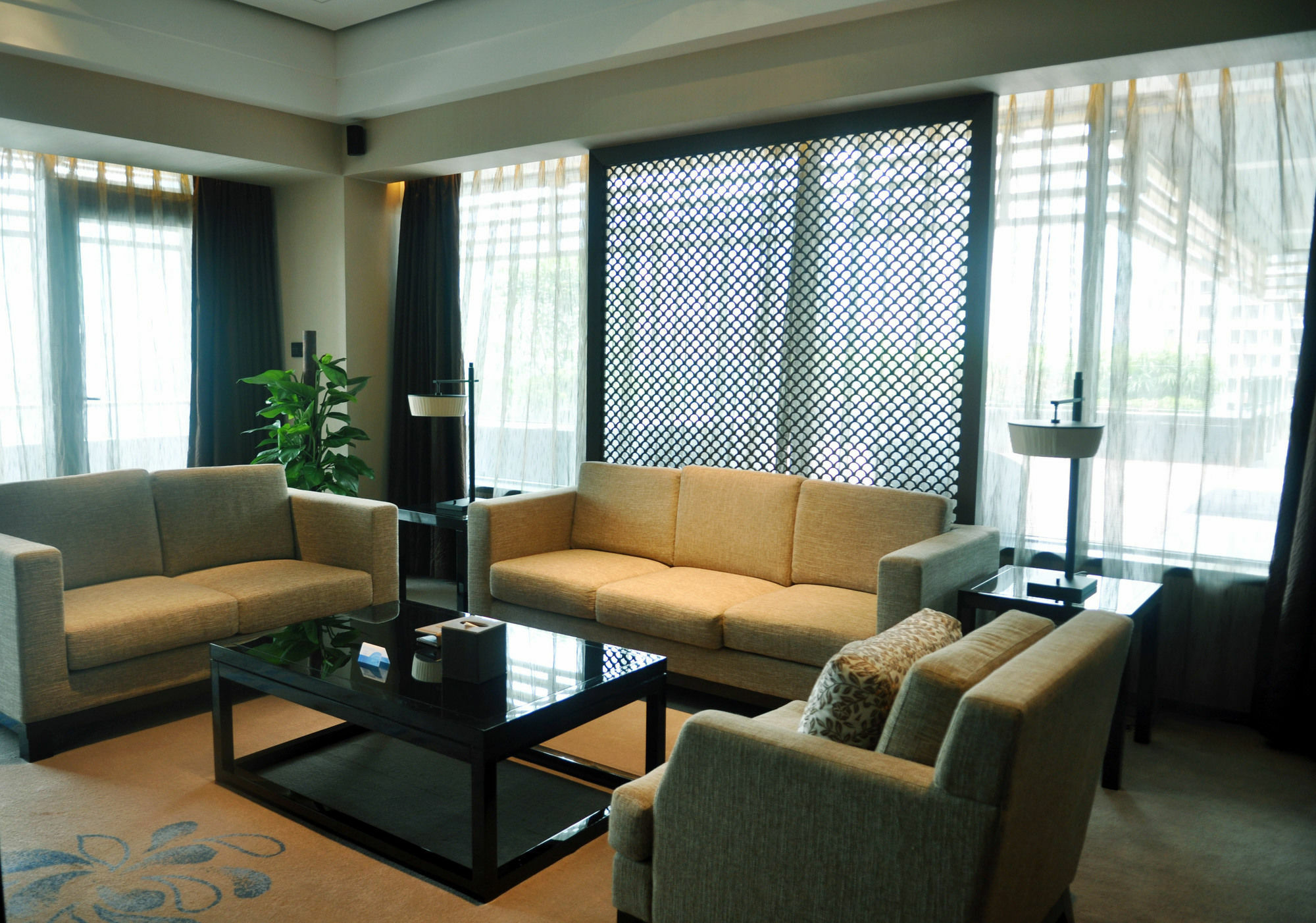 Chongqing Ronghui Grand Hotel Exteriör bild